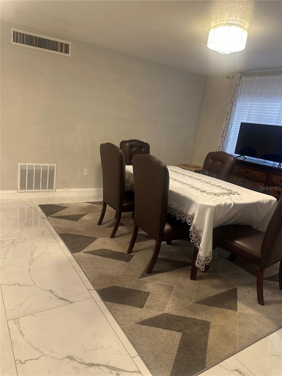 BEL AIRE WOODS EIGHTH ADD - Residential