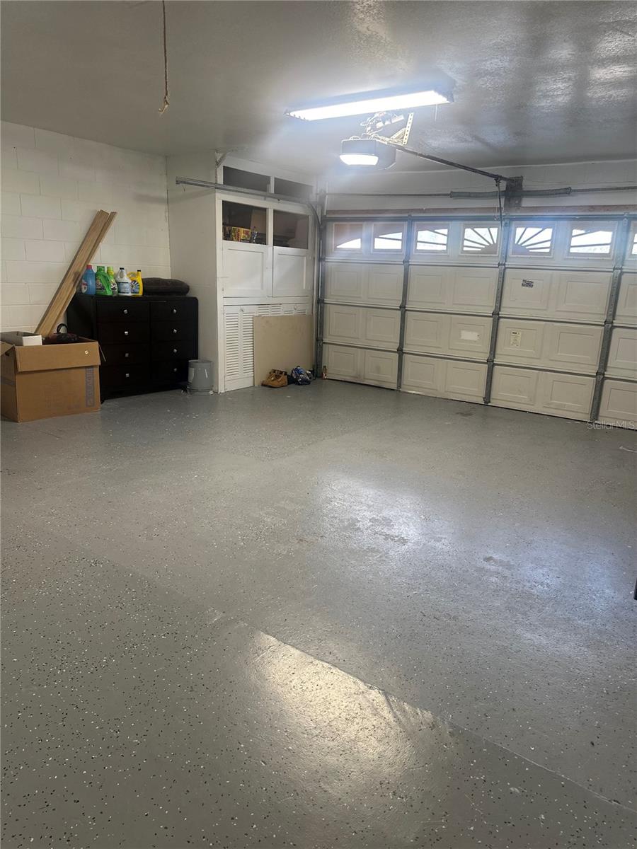 BEL AIRE WOODS EIGHTH ADD - Residential