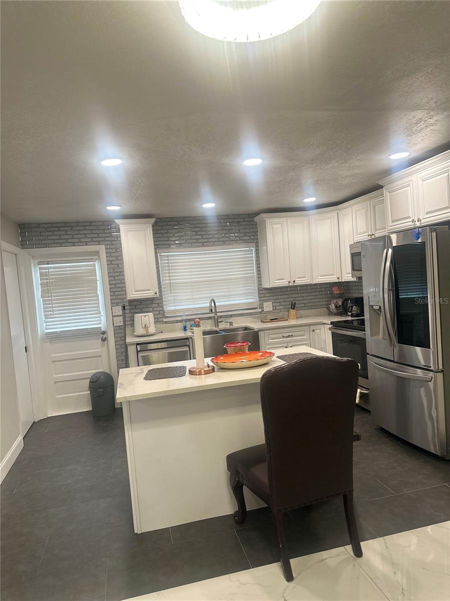 BEL AIRE WOODS EIGHTH ADD - Residential