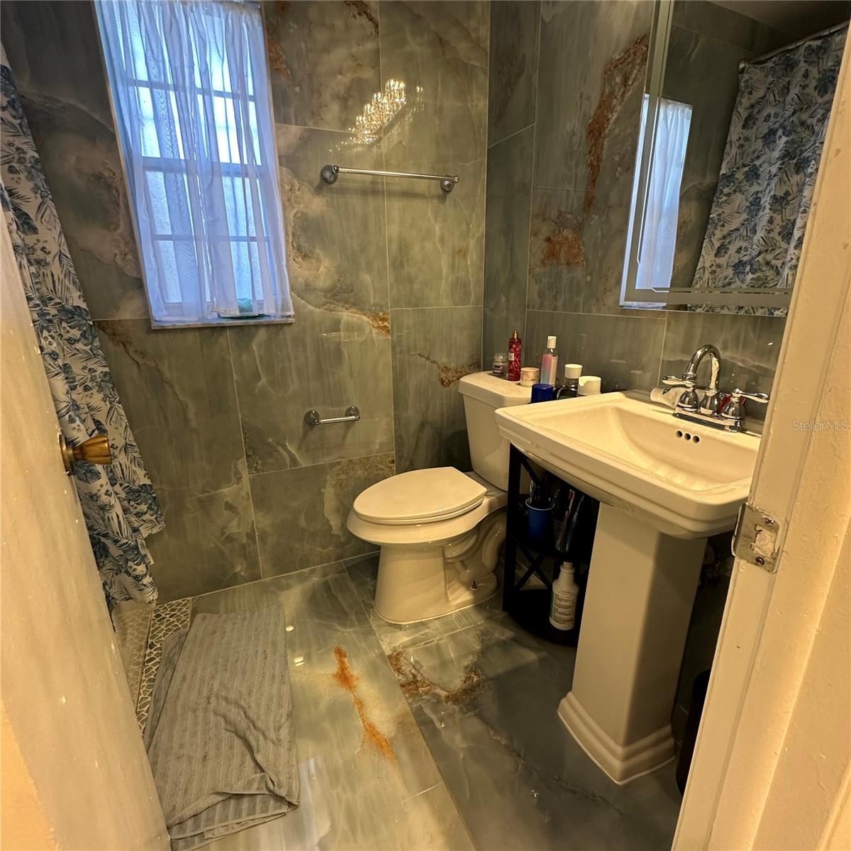 BEL AIRE WOODS EIGHTH ADD - Residential