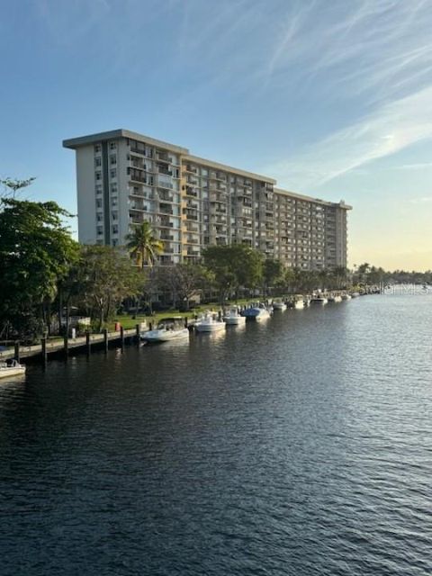 Condominium in POMPANO BEACH FL 801 FEDERAL HIGHWAY.jpg