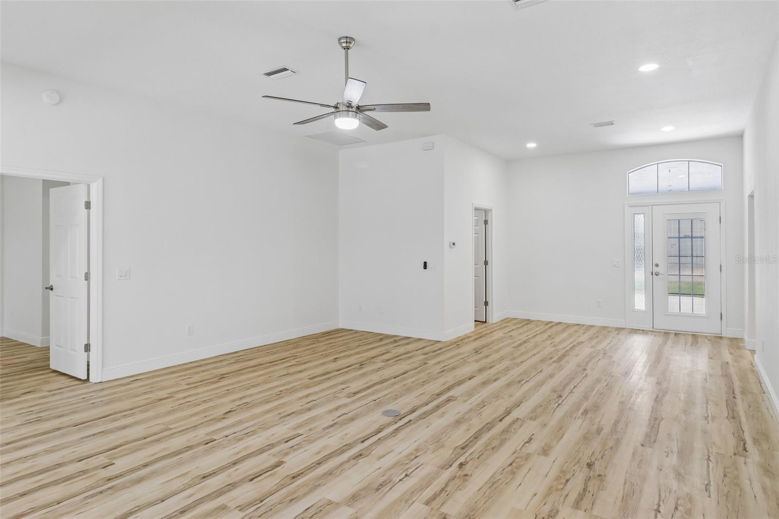 207 DESOTA COURT