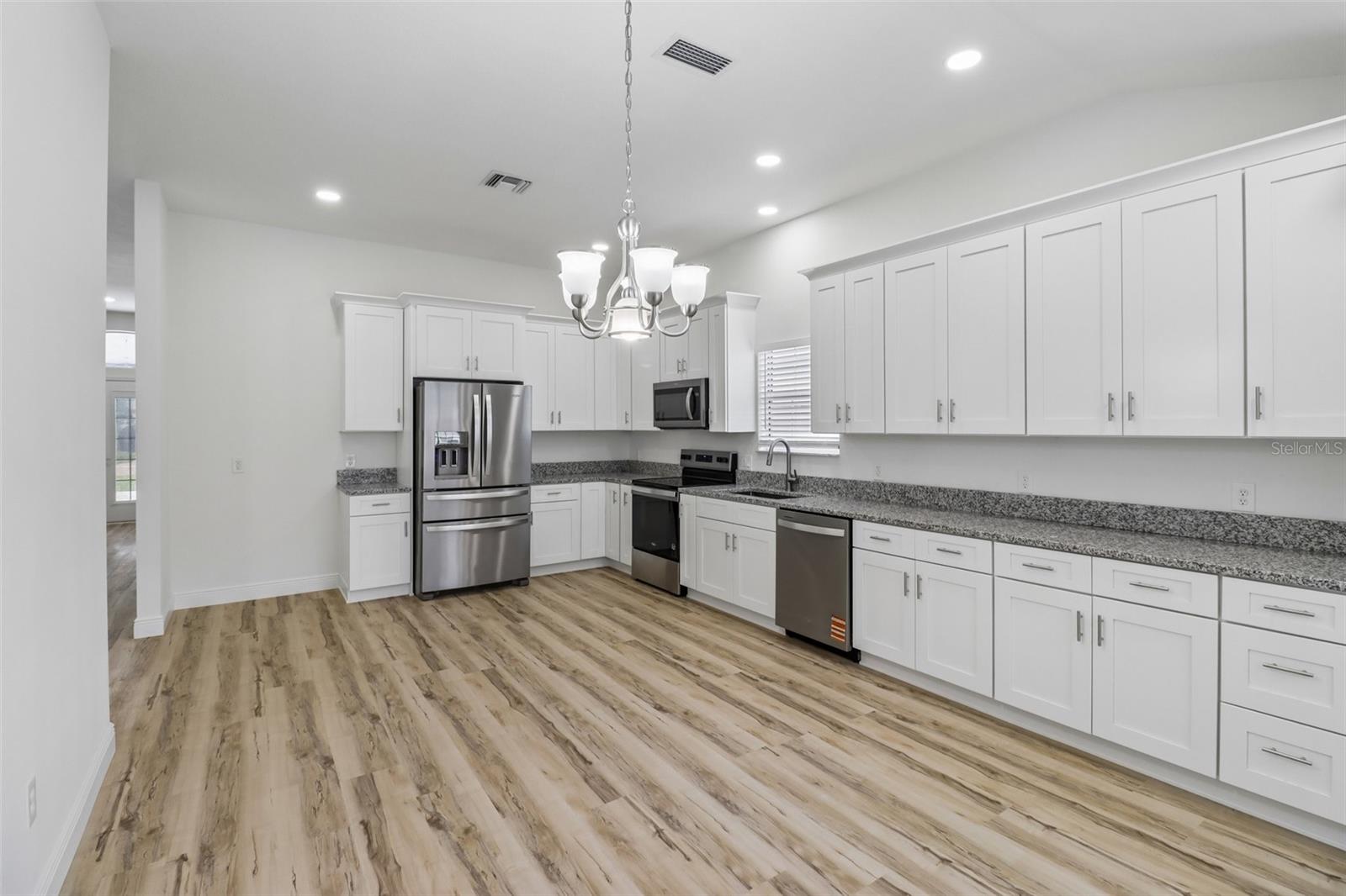 LADY LAKE ORANGE BLOSSOM GARDENS UNIT 19 - Residential