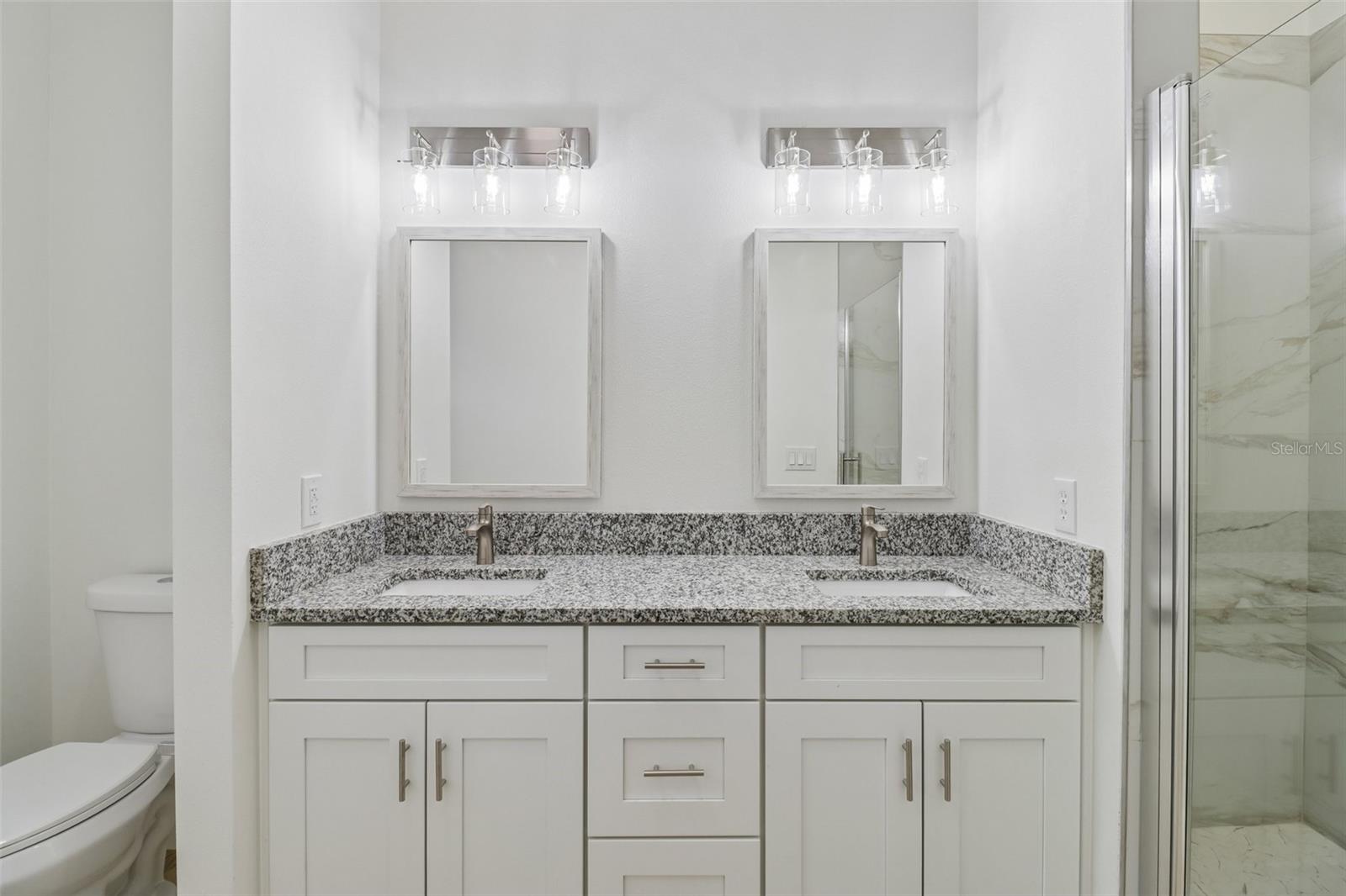 LADY LAKE ORANGE BLOSSOM GARDENS UNIT 19 - Residential