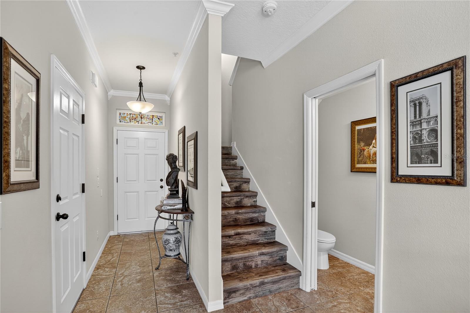 613 FORTANINI CIRCLE