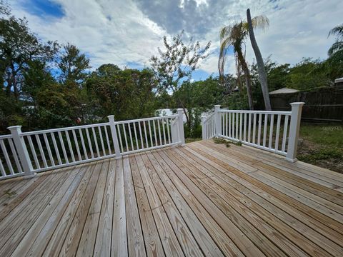 A home in PALM HARBOR