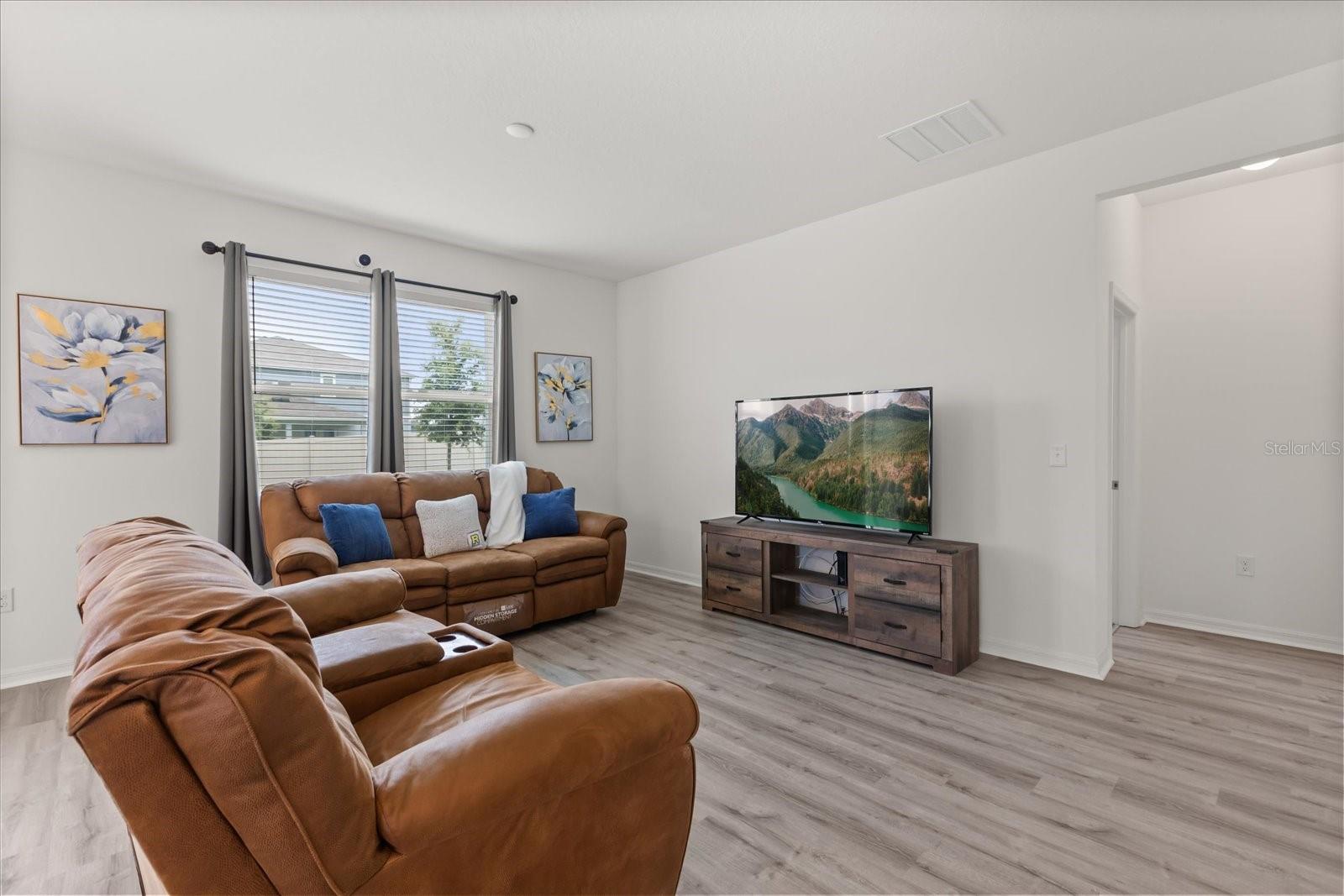 RESERVE/LK RDG - Residential Lease