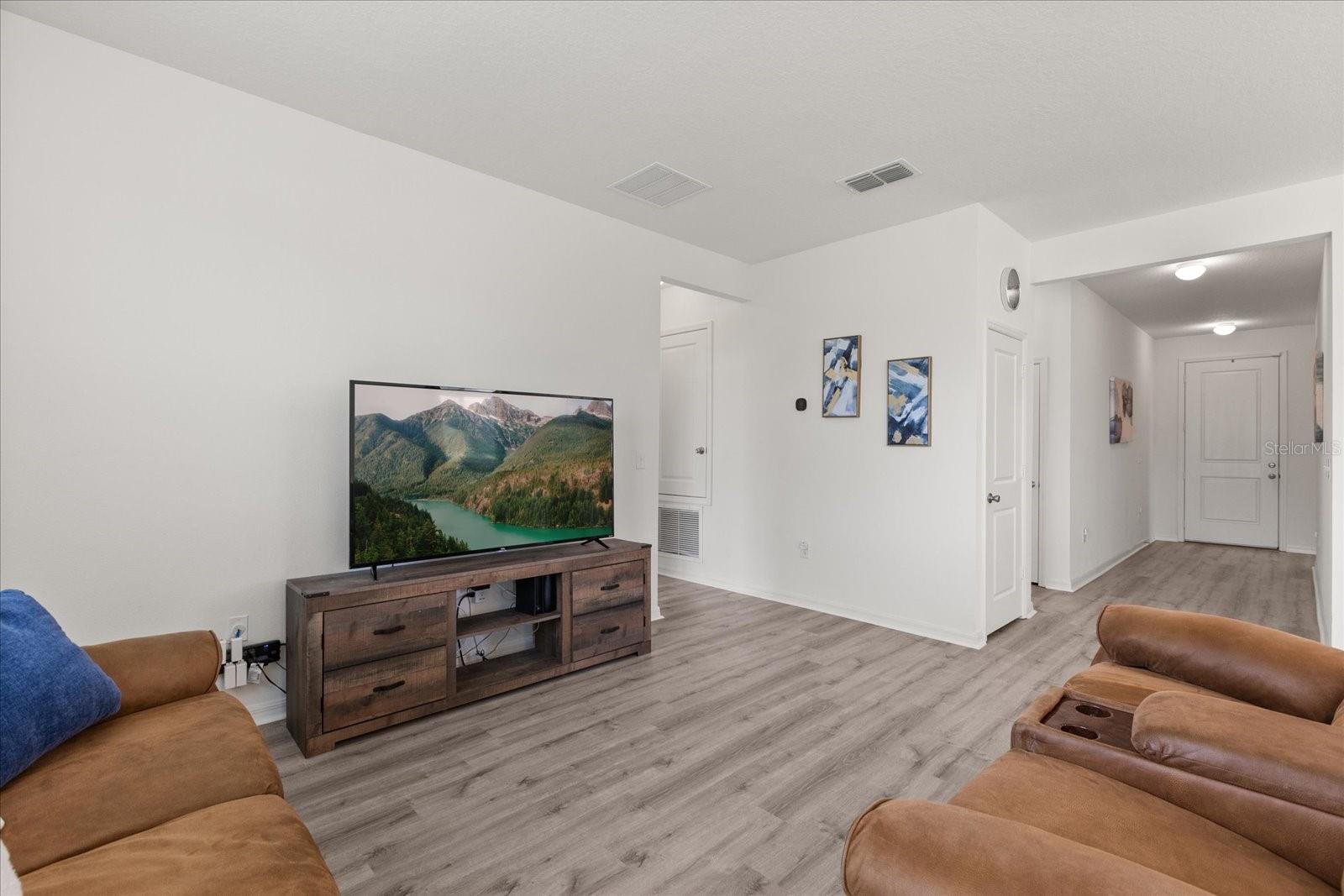 RESERVE/LK RDG - Residential Lease