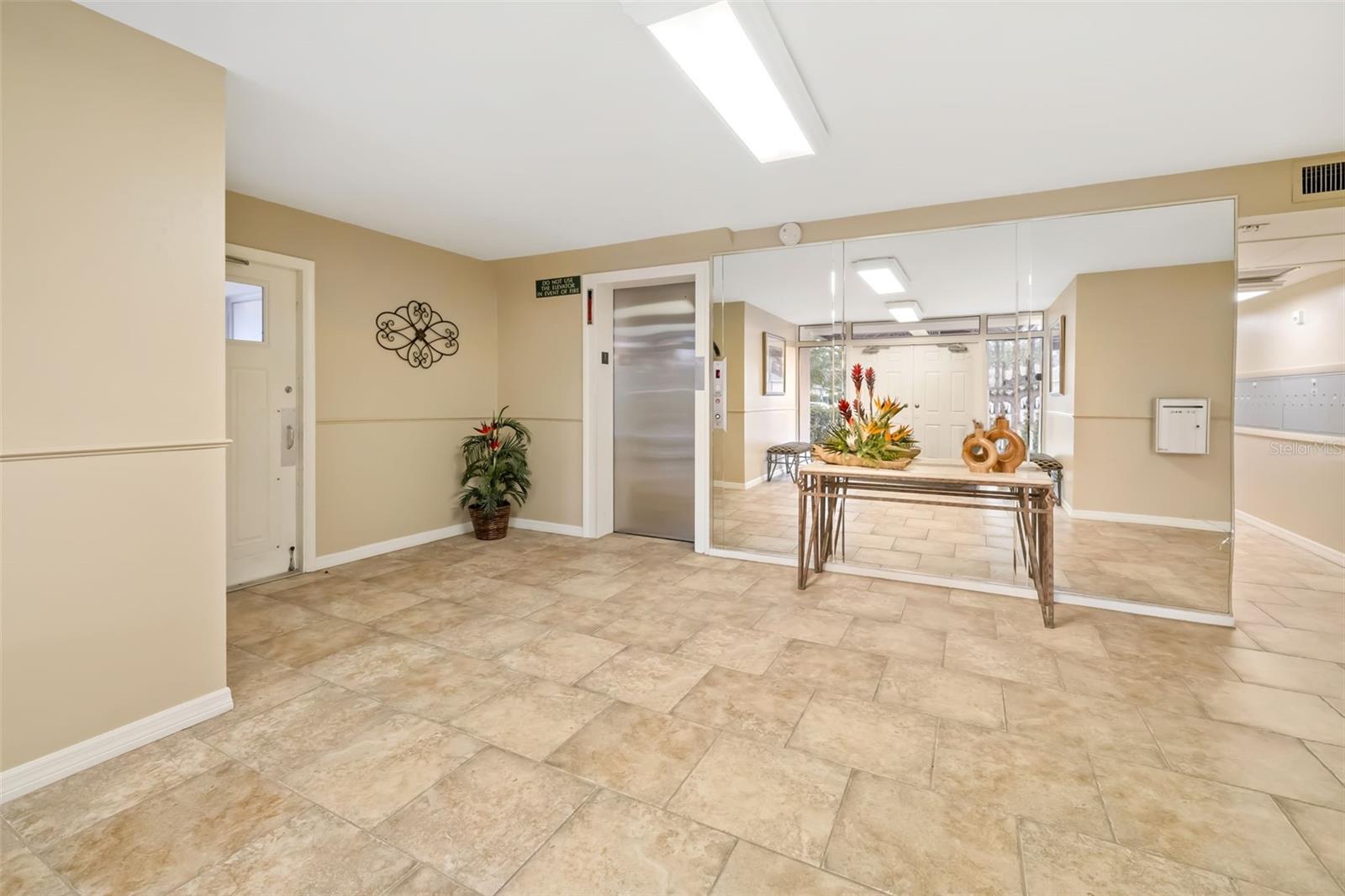 PALM AIRE CONDO 1 - Residential