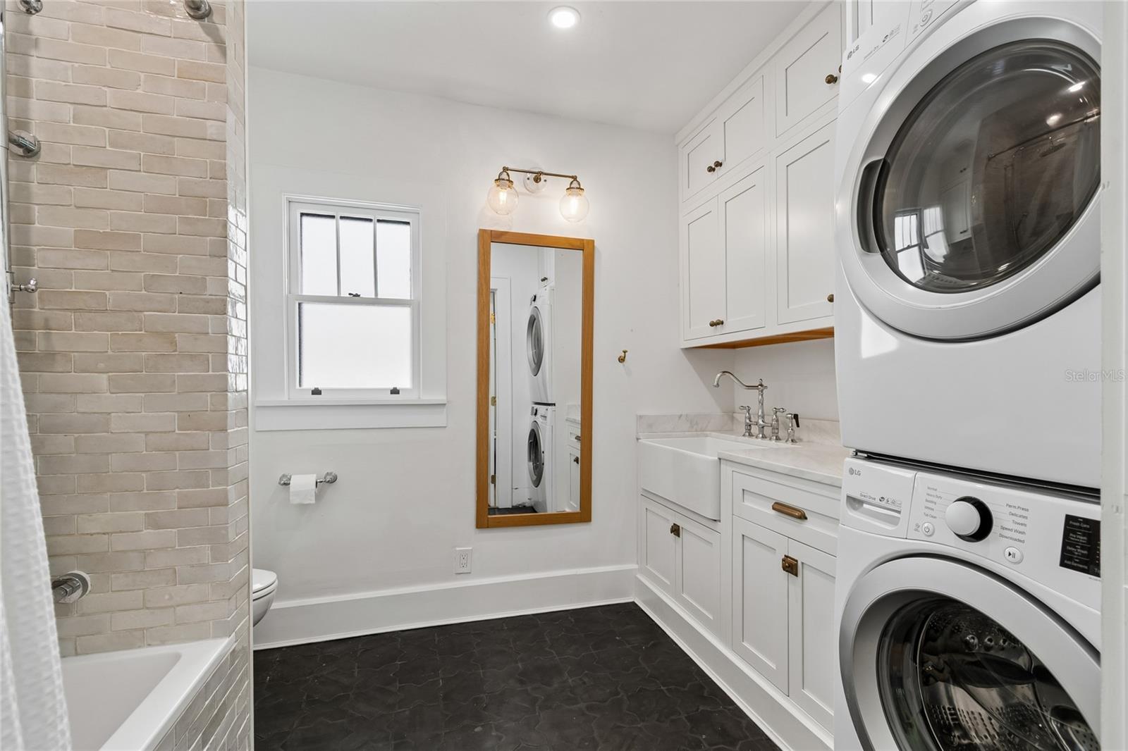 HILCREST - Residential