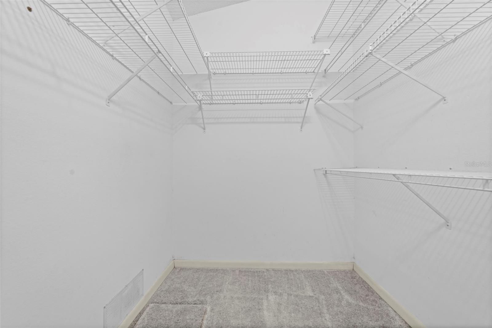 AUTUMN OAKS - Residential