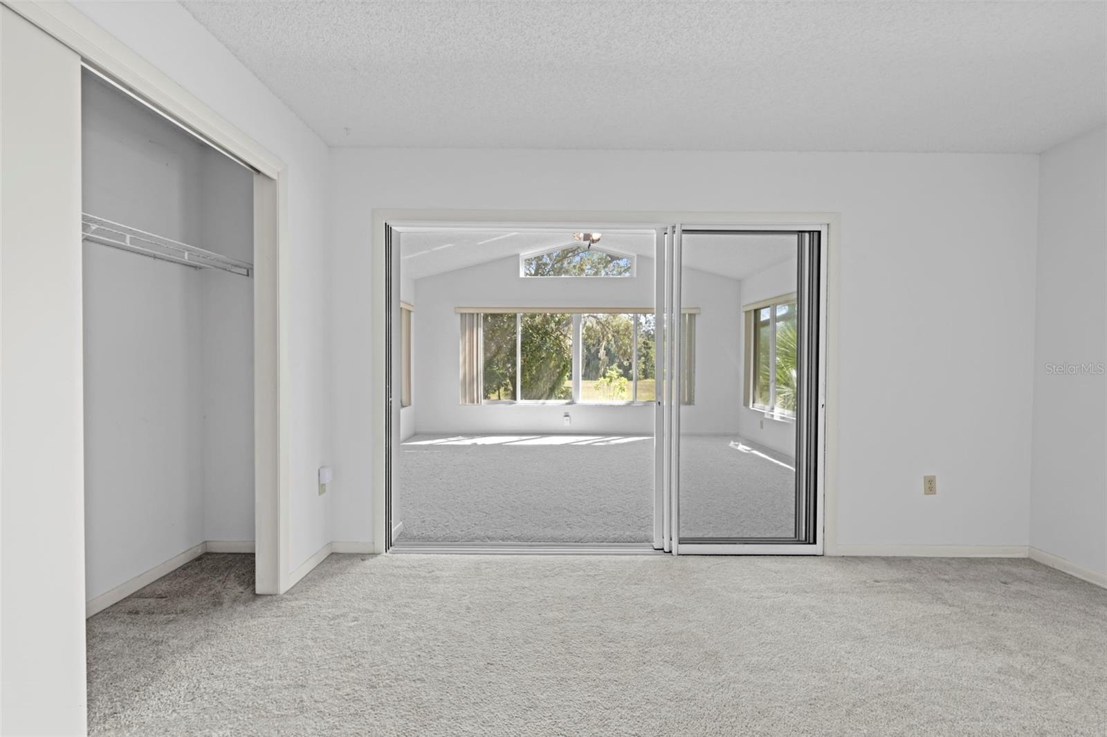 AUTUMN OAKS - Residential