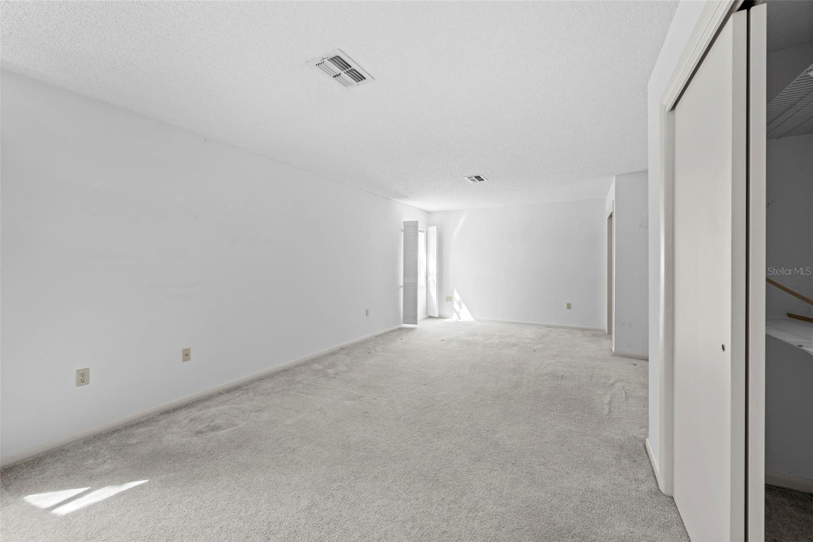 AUTUMN OAKS - Residential