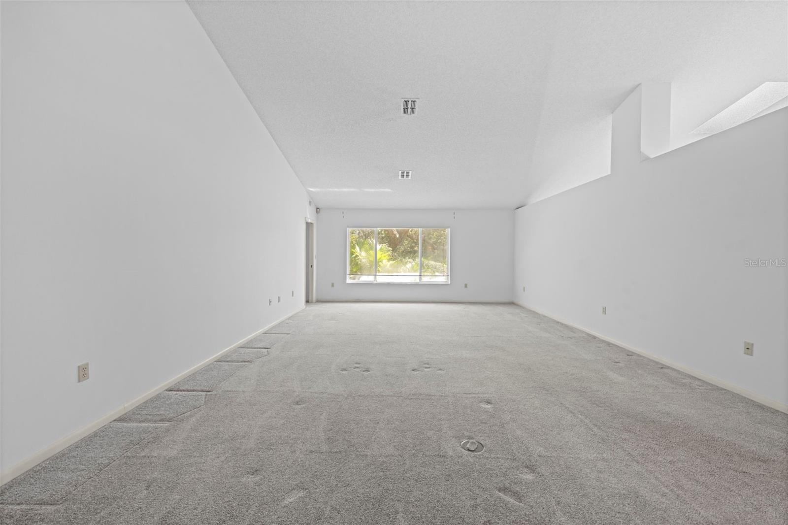 AUTUMN OAKS - Residential