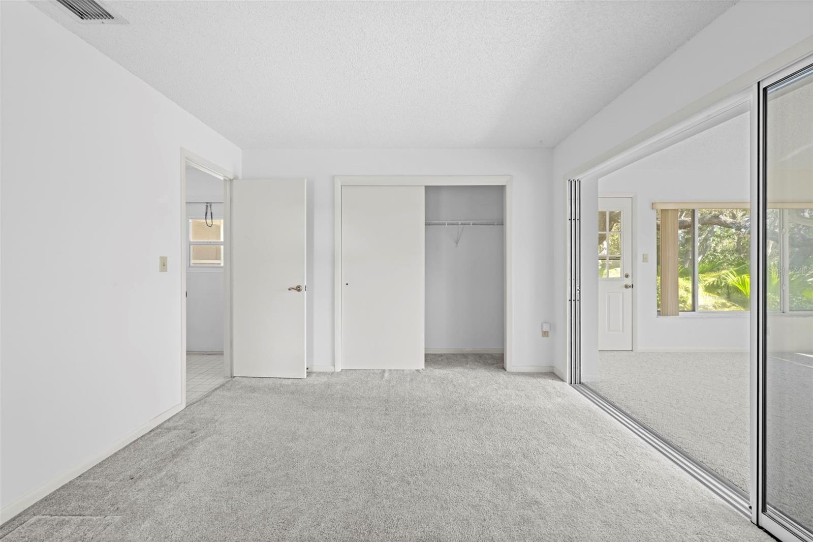 AUTUMN OAKS - Residential