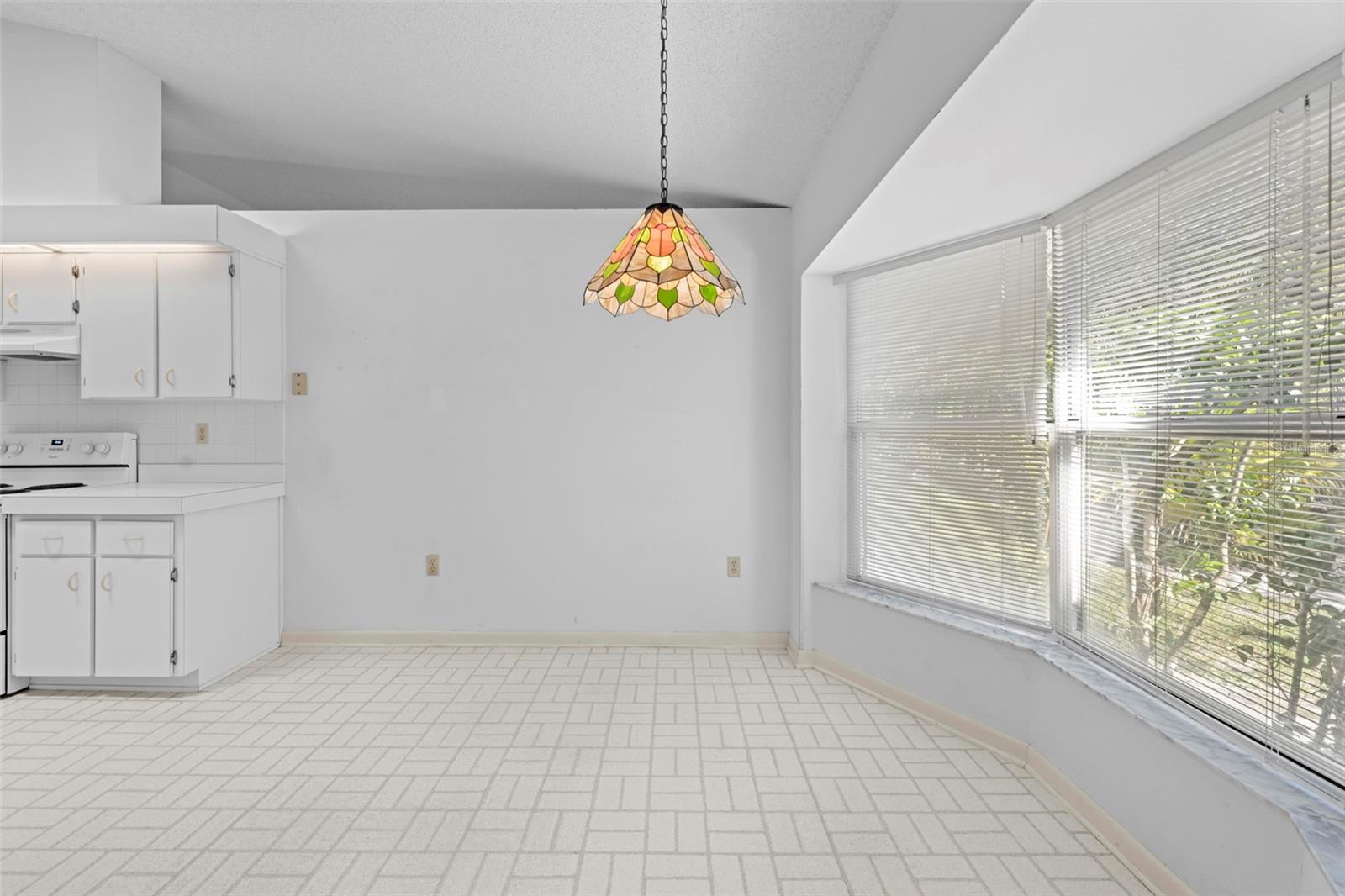 AUTUMN OAKS - Residential