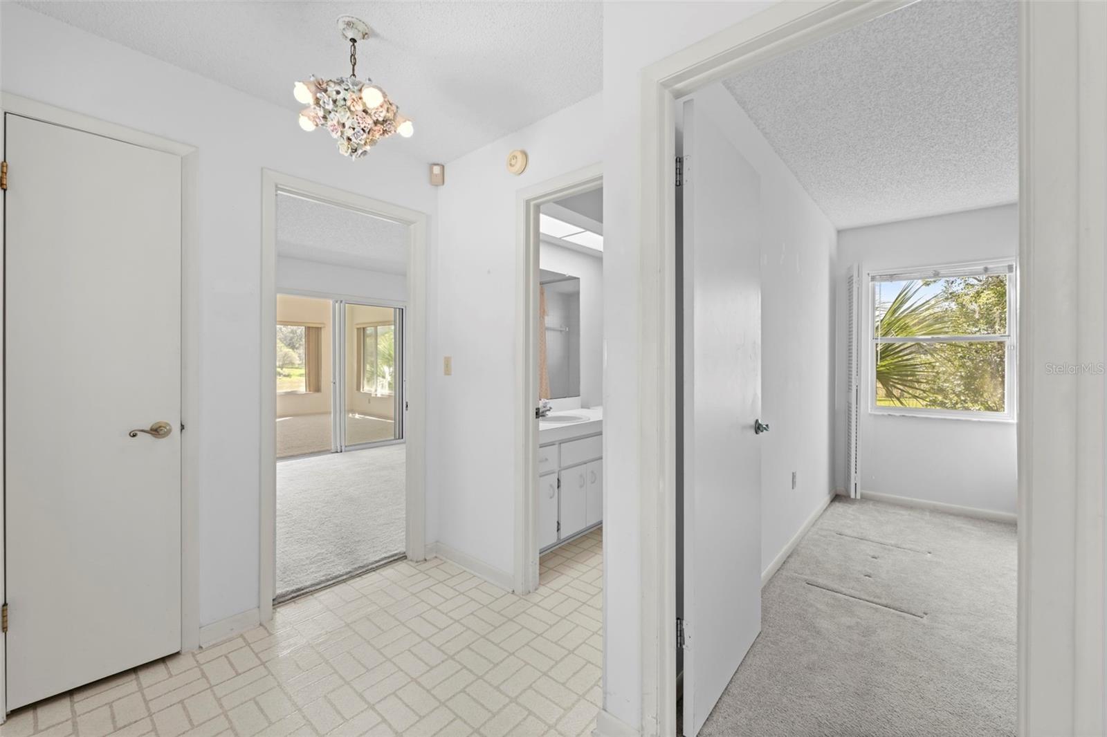 AUTUMN OAKS - Residential