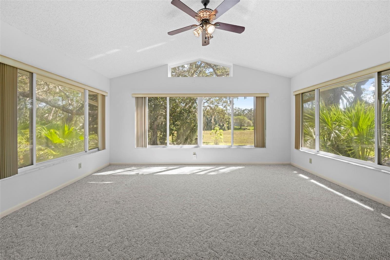 AUTUMN OAKS - Residential