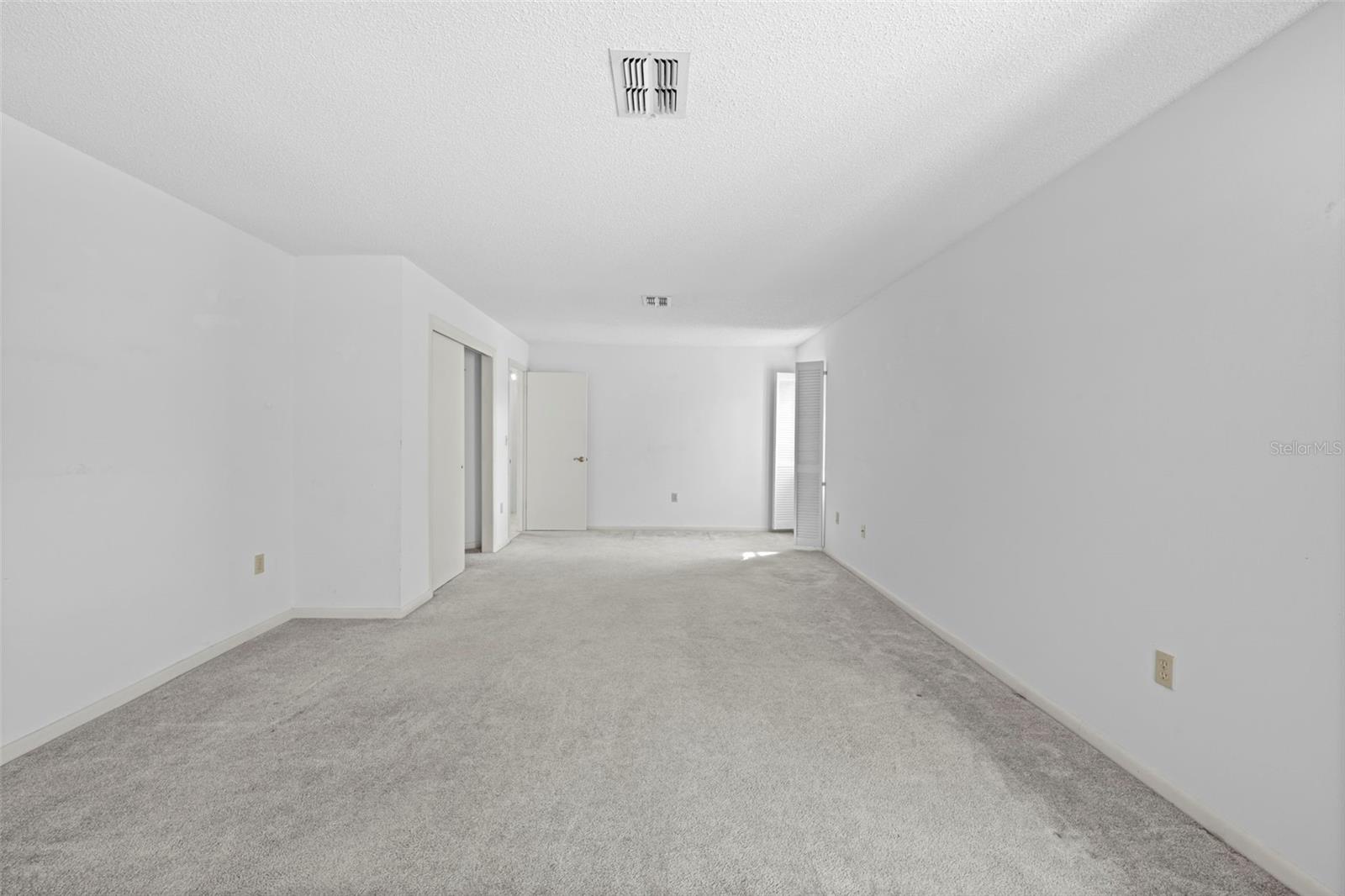 AUTUMN OAKS - Residential