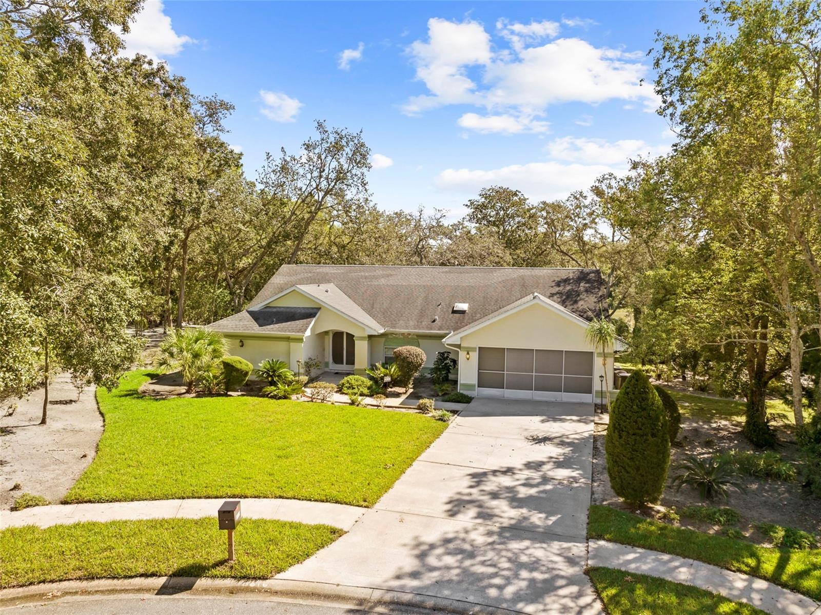 AUTUMN OAKS - Residential