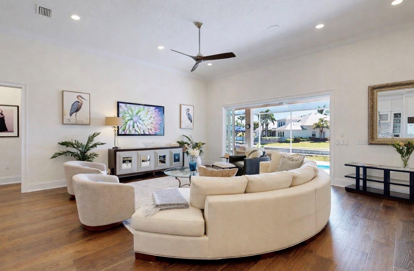 MIRABAY PH 2A-3 - Residential