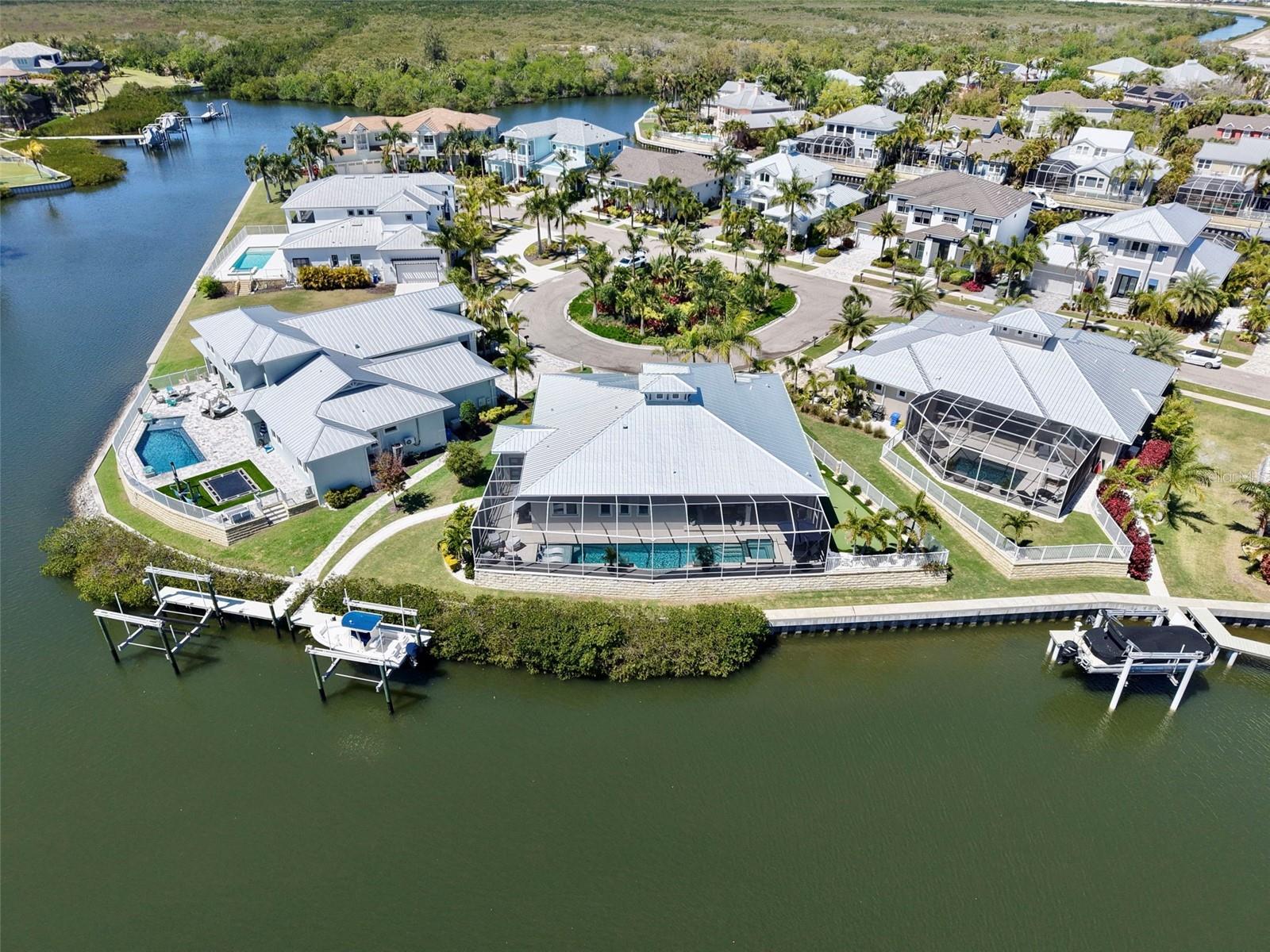 MIRABAY PH 2A-3 - Residential