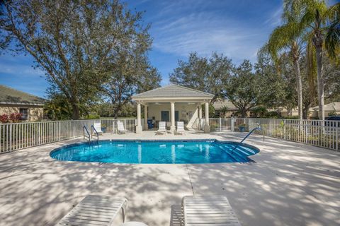 A home in PARRISH