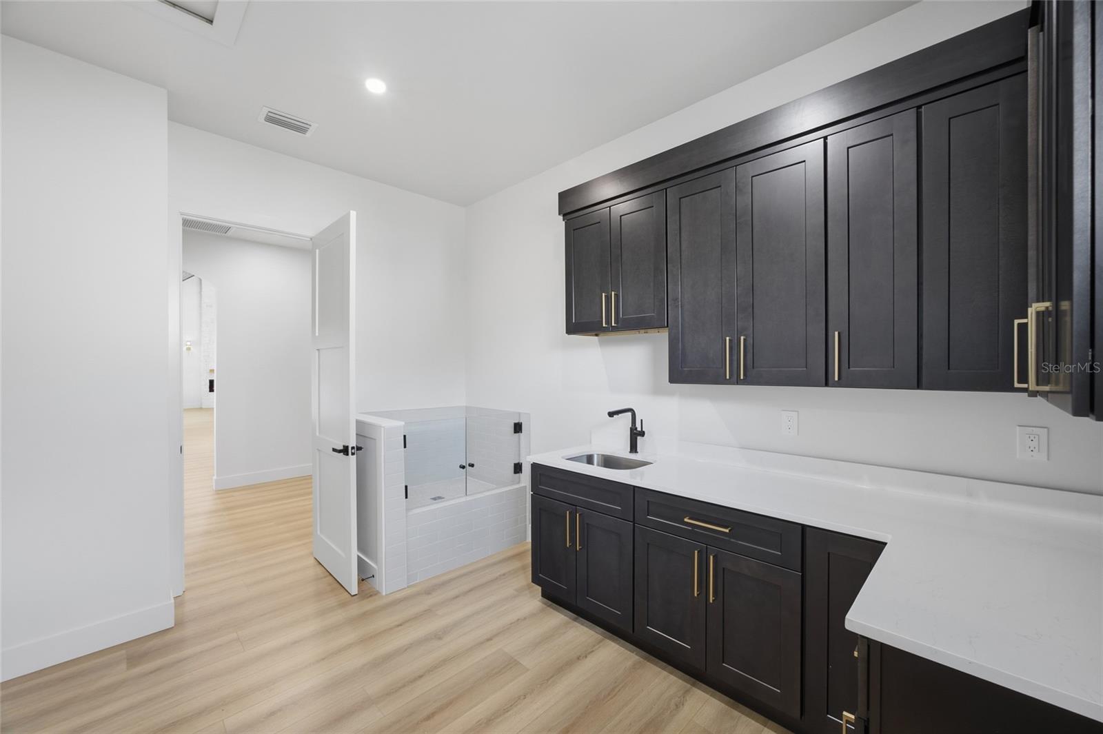 ZZZ UNPLATED - Residential