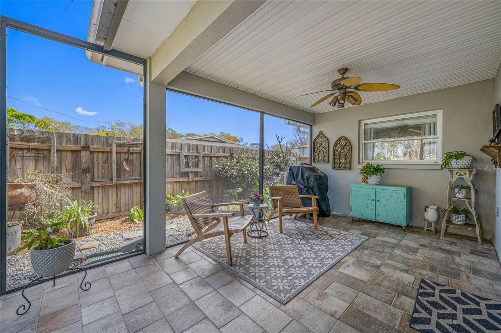 LEISURE ACRES - Residential