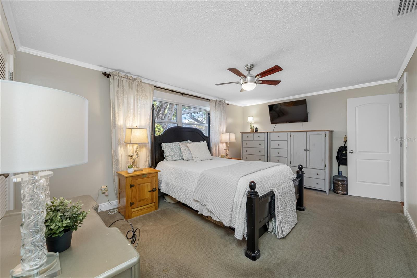 LEISURE ACRES - Residential