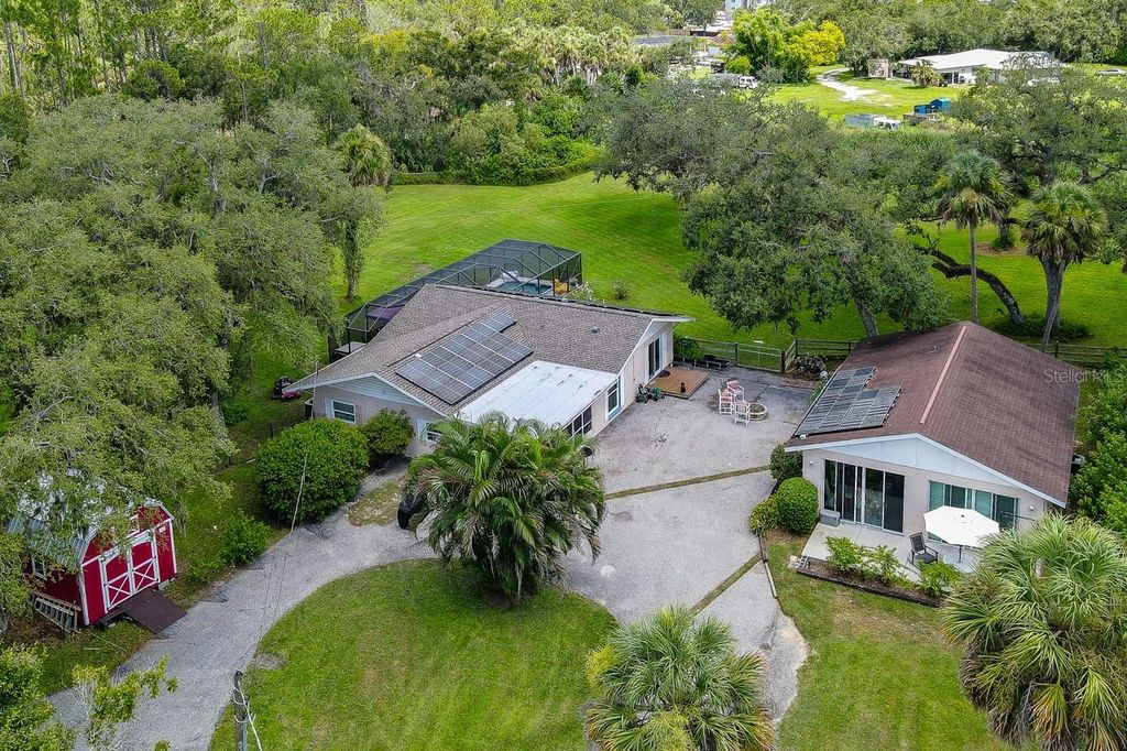 Photo of 273 S Havana Road, Venice, FL 34292 (MLS # N6140002)