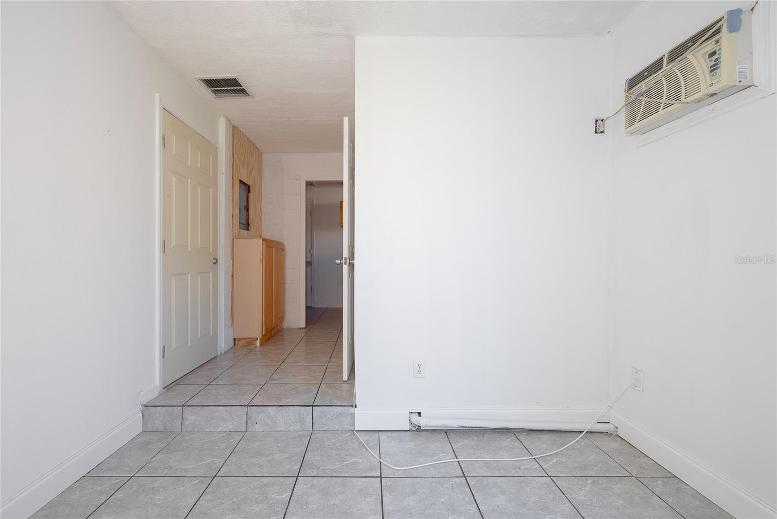 QUAIL TRAIL ESTATES - Residential