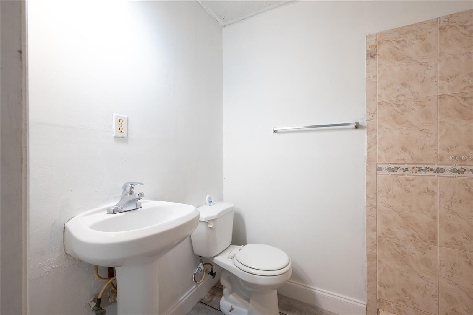 QUAIL TRAIL ESTATES - Residential