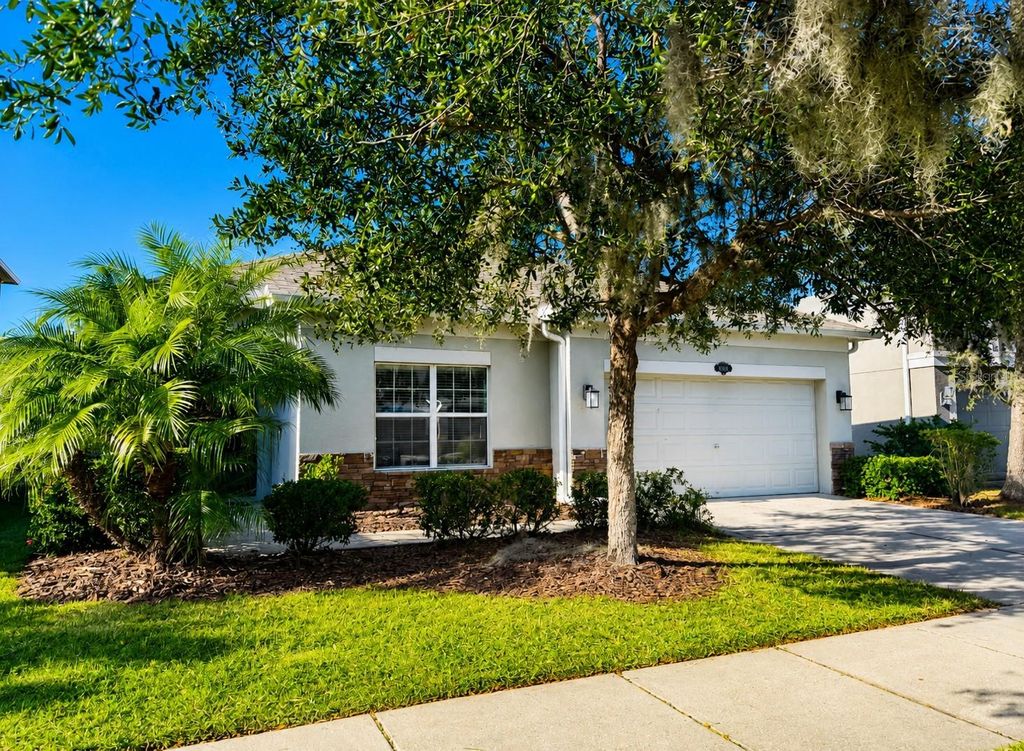 Photo of 10662 Pictorial Park Drive, Tampa, FL 33647 (MLS # TB8508422)