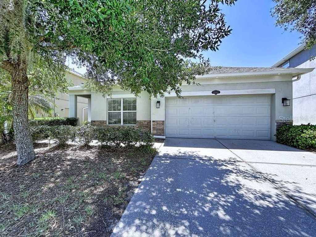 Photo of 10662 Pictorial Park Drive, Tampa, FL 33647 (MLS # TB8508422)