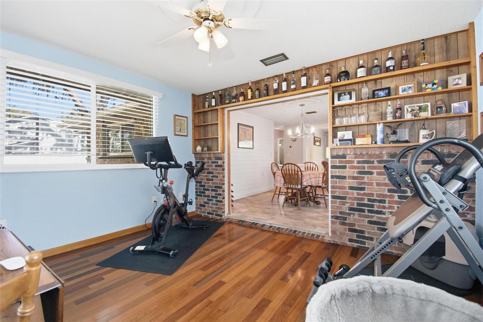 NO SUBDIVISION - Residential