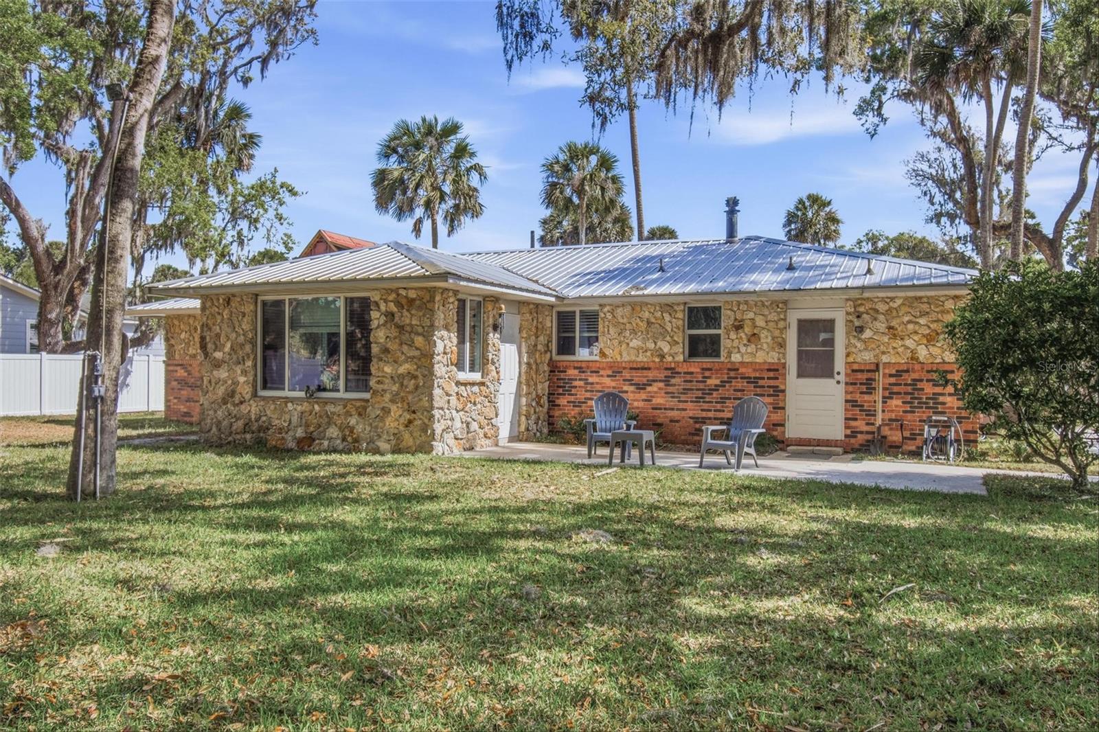 NO SUBDIVISION - Residential