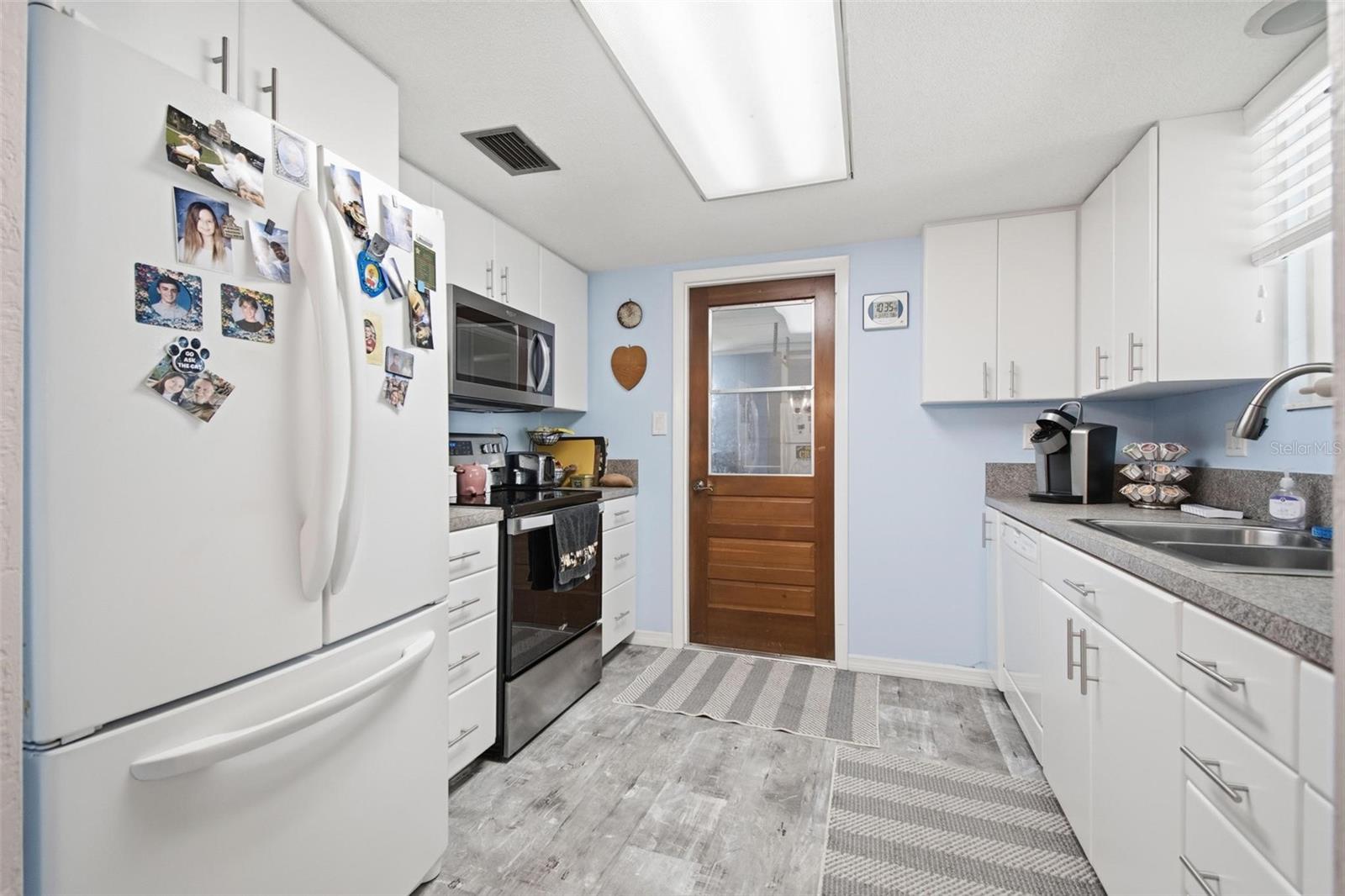 NO SUBDIVISION - Residential