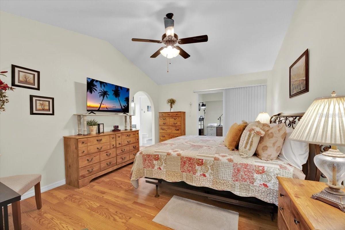 SWEETWATER GOLF & TENNIS CLUB ADD 02 - Residential