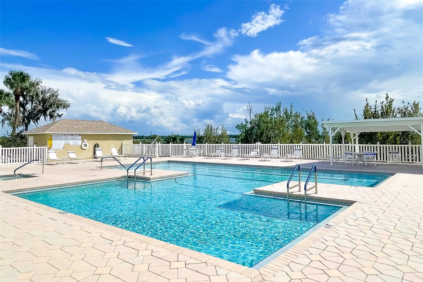 SWEETWATER GOLF & TENNIS CLUB ADD 02 - Residential