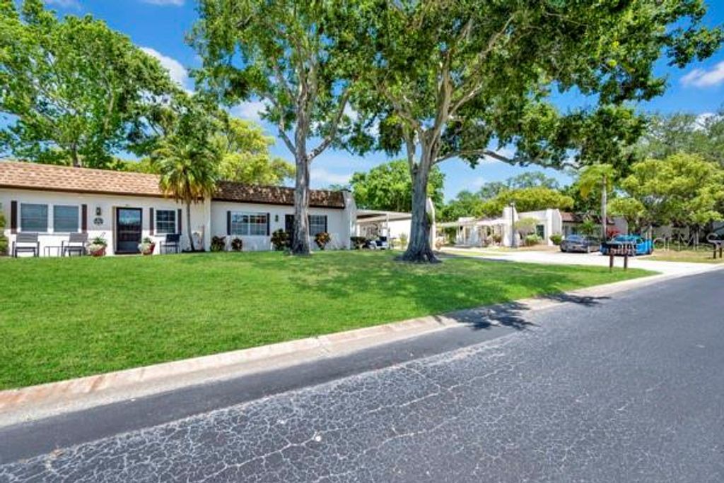 Photo of 3113 Mission Grove Drive #3113, Palm Harbor, FL 34684 (MLS # TB8502104)