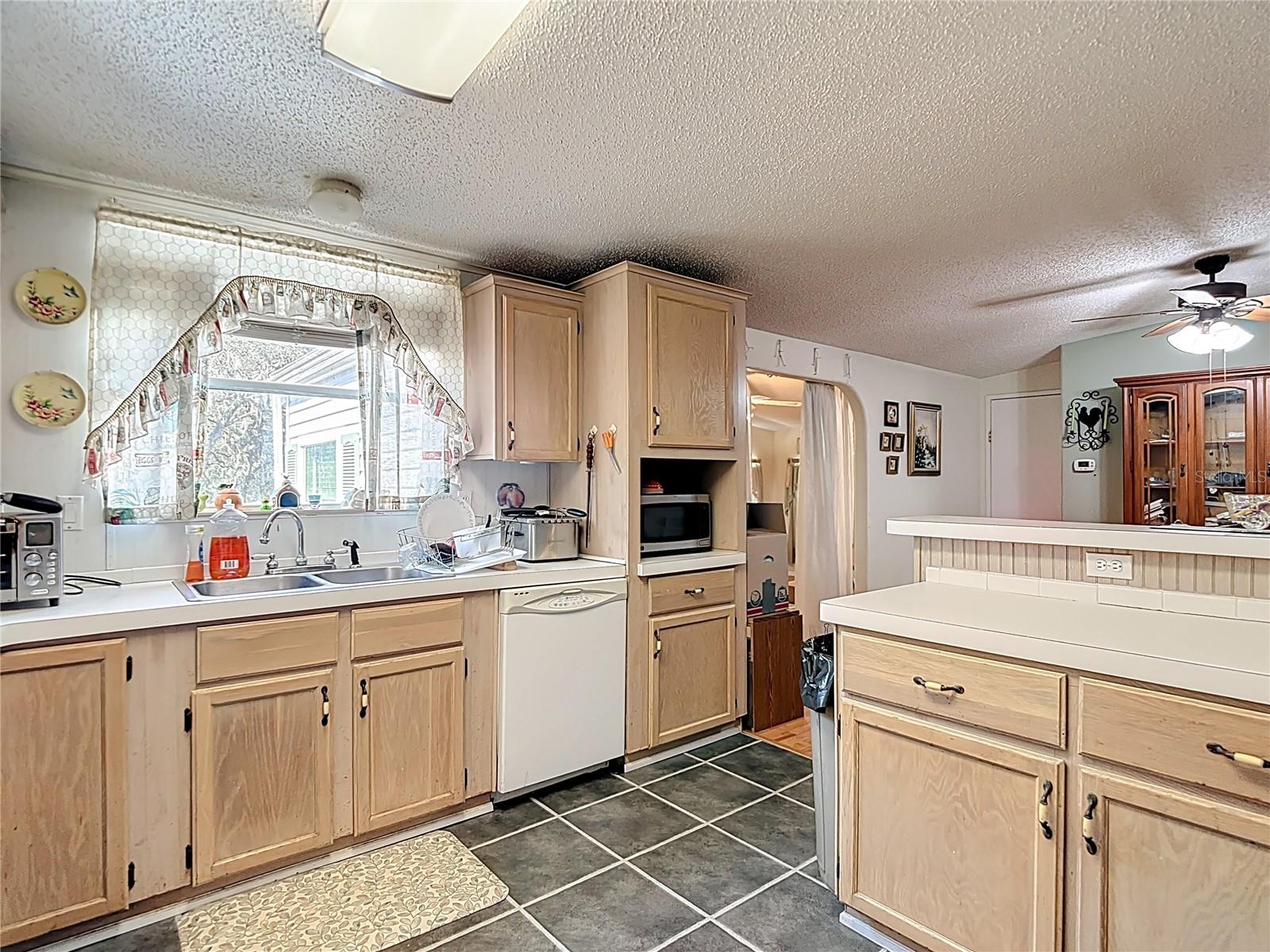 SECTION 30, TOWNSHIP 24 SOUTH, RANGE 17 EAST - Residential