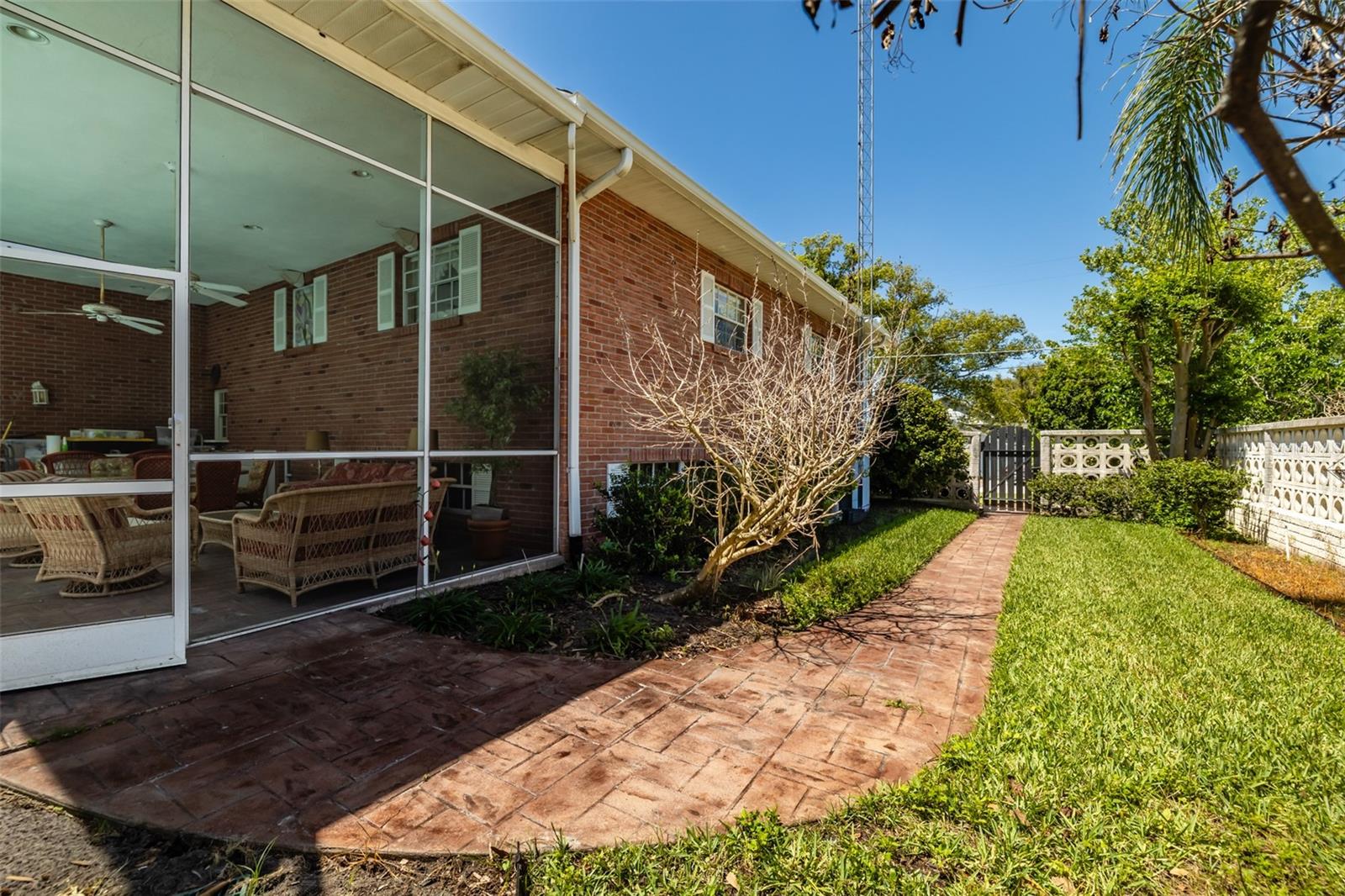 BRANDON HILLS SUB - Residential