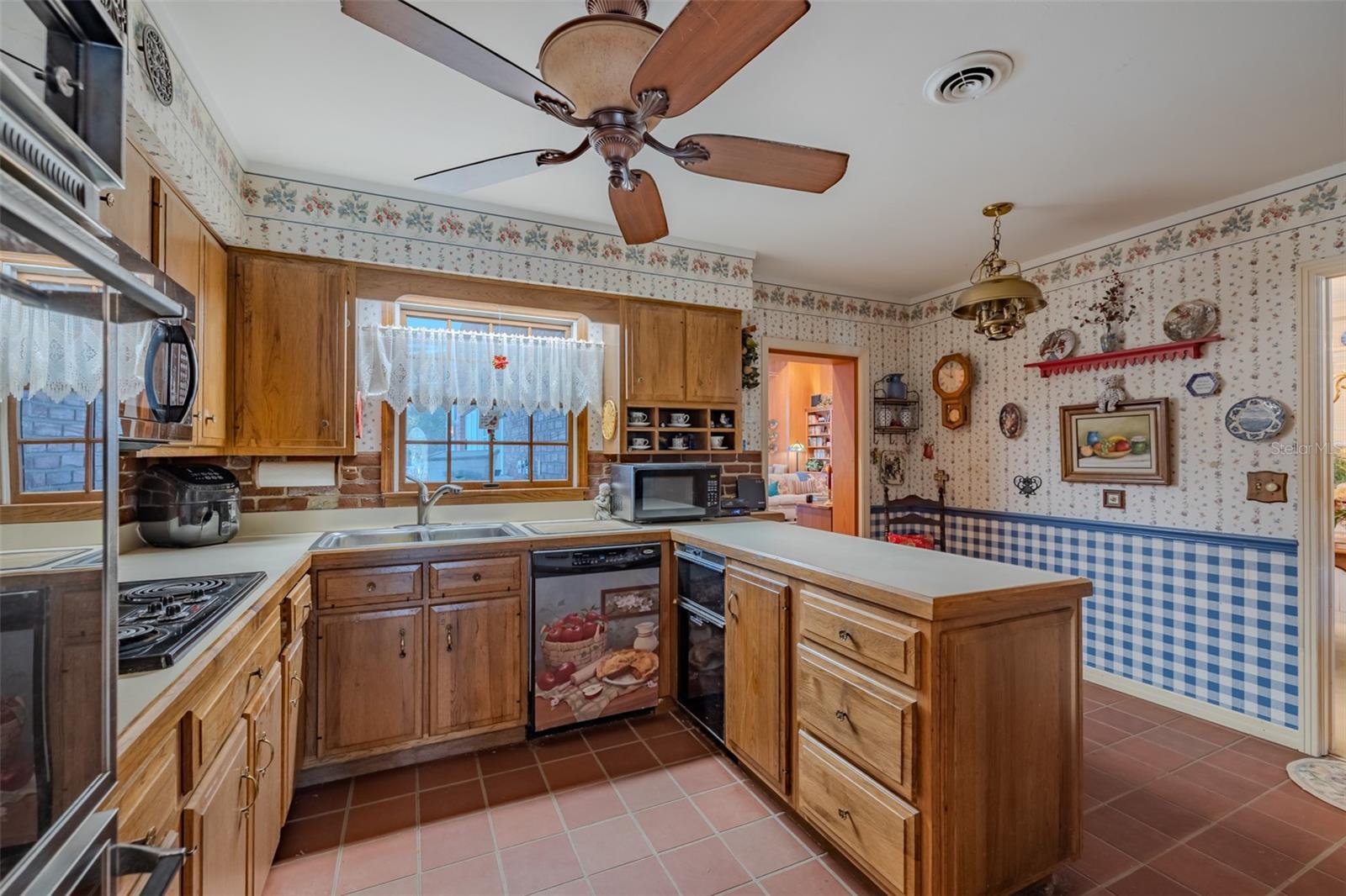 BRANDON HILLS SUB - Residential