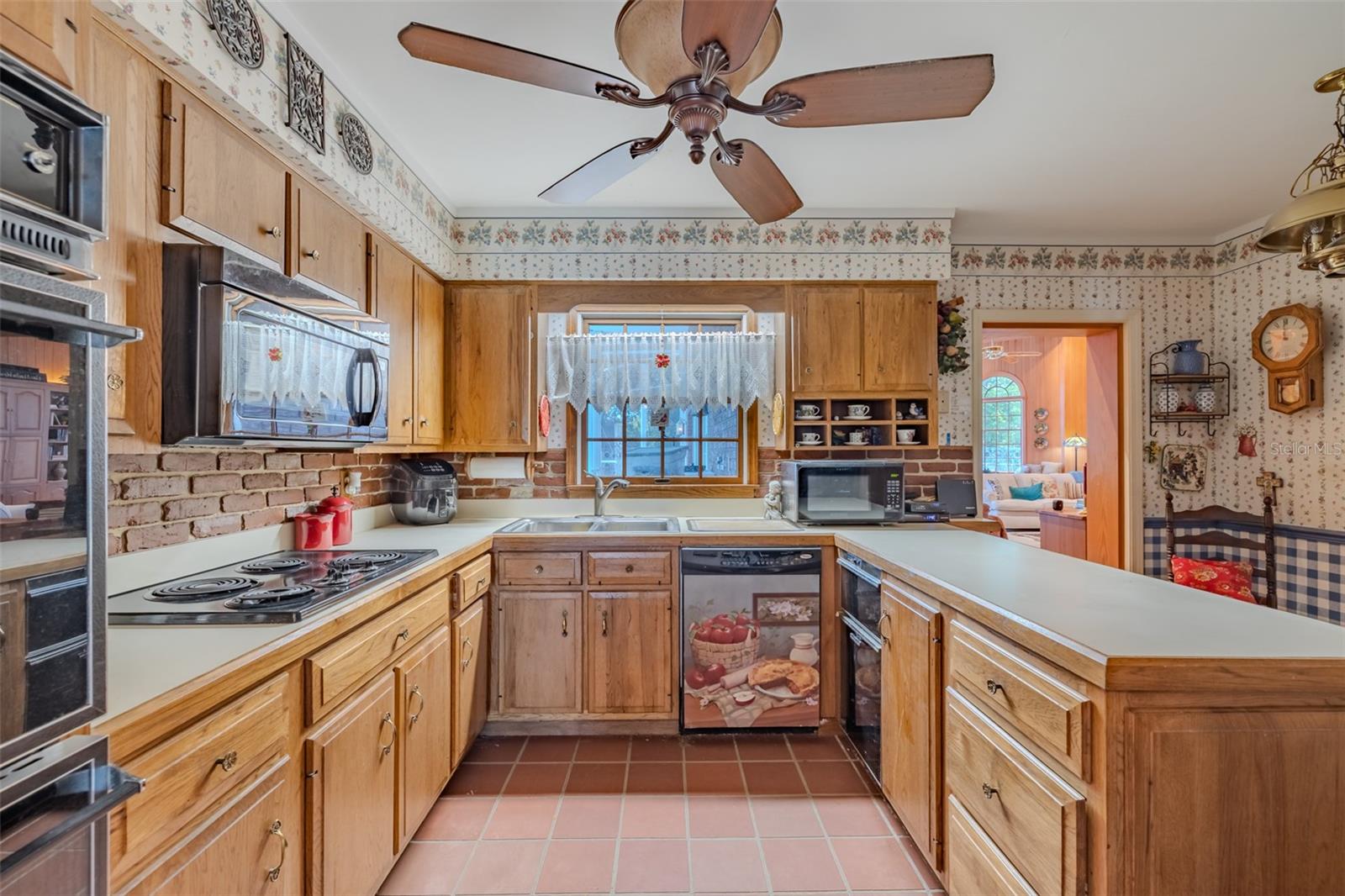 BRANDON HILLS SUB - Residential