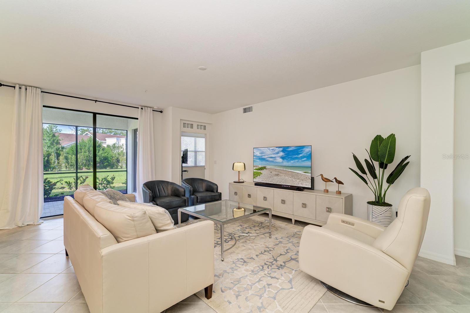 MONTSERRAT AT UTC - Residential Lease