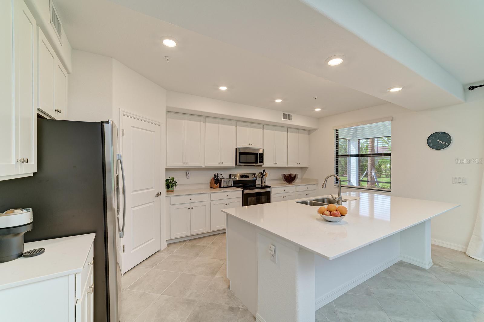 MONTSERRAT AT UTC - Residential Lease