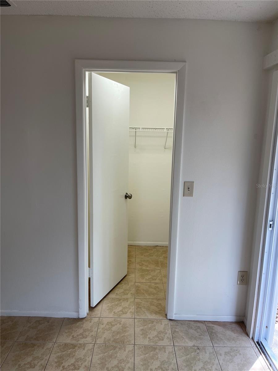 UNPLATTED - Residential Lease