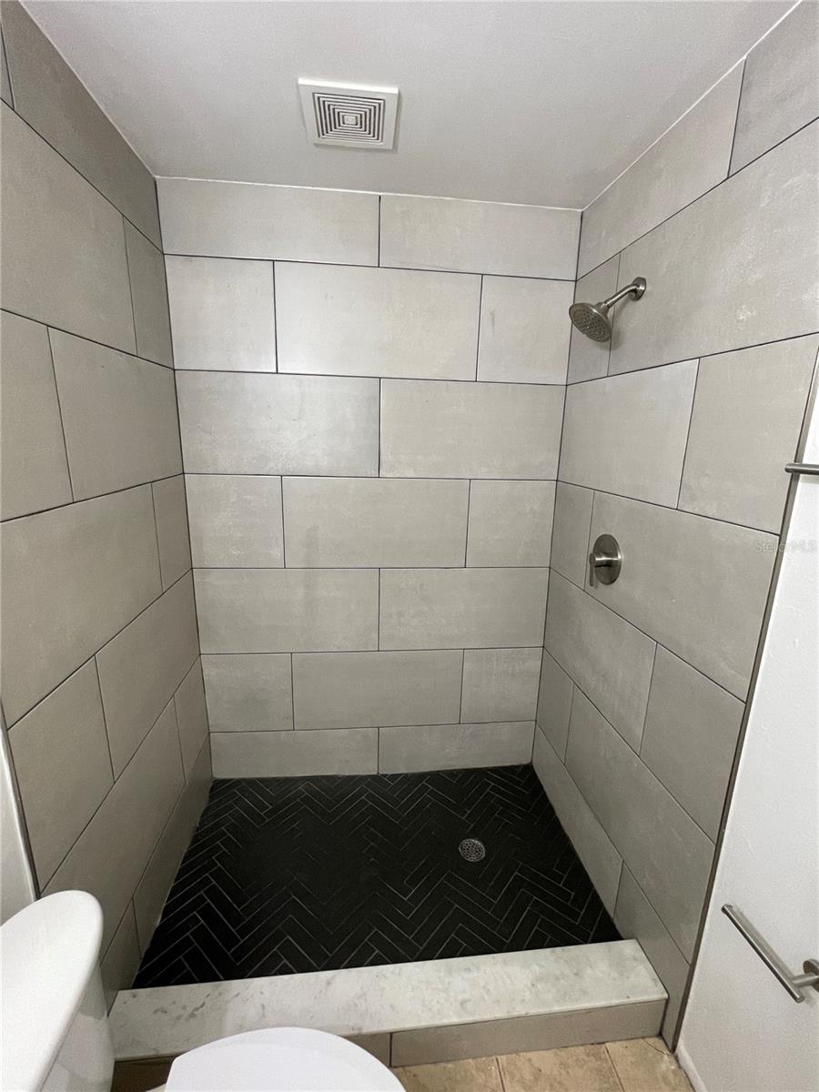 UNPLATTED - Residential Lease