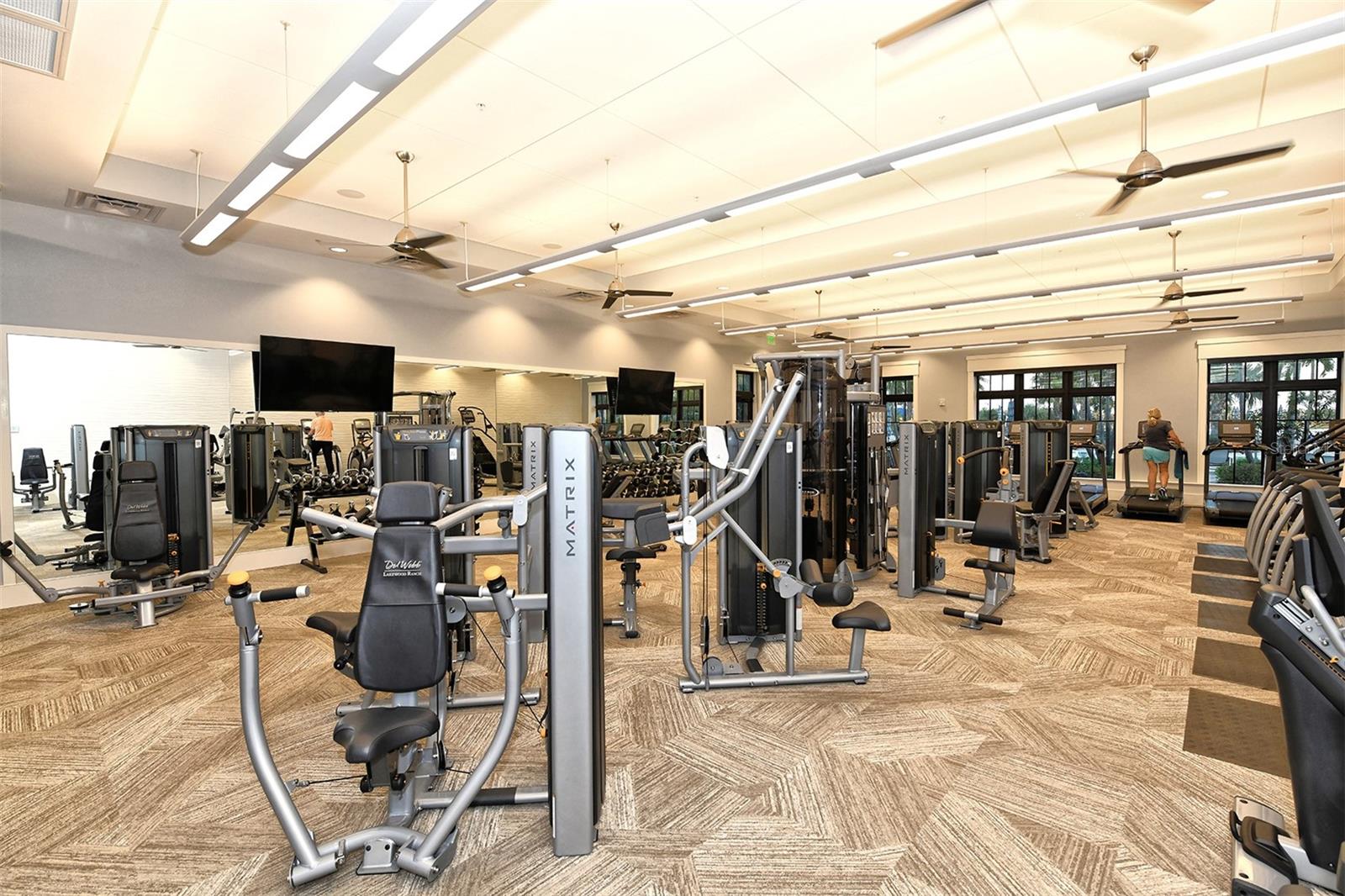 DEL WEBB PH I-B SUBPHASES D & F - Residential Lease